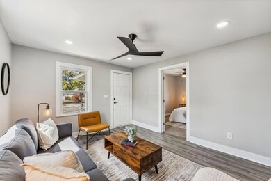 3-web-or-mls-512-elaine-rd
