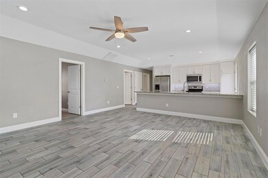 716 W Hull St, Denison, TX 75020 - photo 5