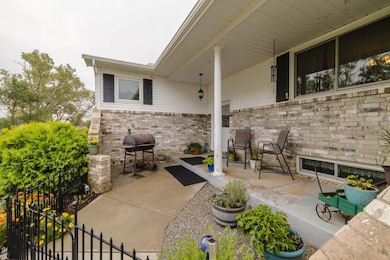 14 S Pony Meadows Place, Wichita, KS 67232 - photo 3