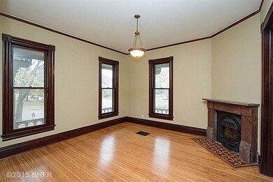 1052 26th St, Des Moines, IA 50311 - photo 4