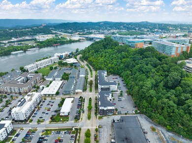 804-Riverfront-Pkwy-208-MLS-Photos-2
