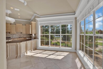 dining area next to the kitchen (second dining are