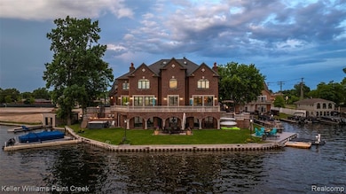 328 S Broadway St, Lake Orion, MI 48362 - photo 2