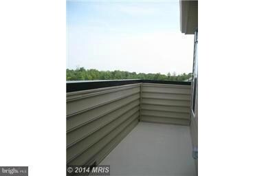 42612 Freistadt Square, Sterling, VA 20166 - photo 3