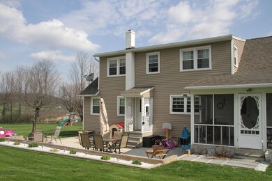 556 Amasa Rd, Factoryville, PA 18419 - photo 5