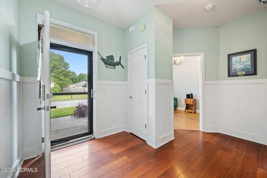 5-web-or-mls-4605-pineview-dr