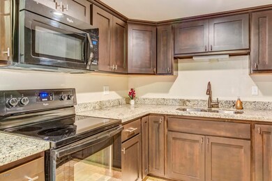 Kitchen 5124 N 31st Pl