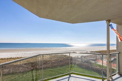 207 East Grand C3_W5_010