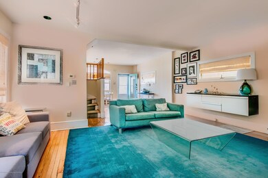 008_Living Room