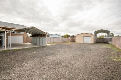 3766 Jane Ann Ln, White City, OR 97503 - photo 5