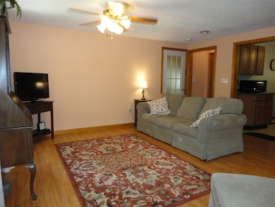 26 Briarcliff Dr, Milford, NH 03055 - photo 5