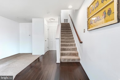 7202 Silver Thorn Way, Beltsville, MD 20705 - photo 4