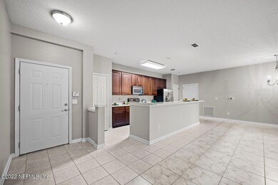 Kitchen - Breakfast Bar