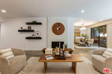 1210 N Kings Rd unit 101, West Hollywood, CA 90069 - photo 2