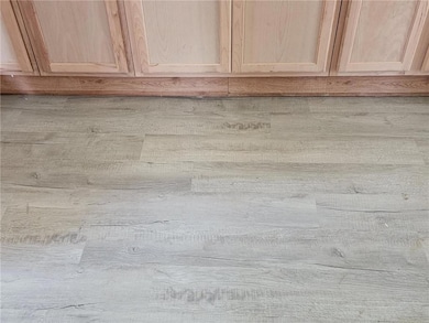 2016 Scott St, Saint Joseph, MO 64507 - photo 3