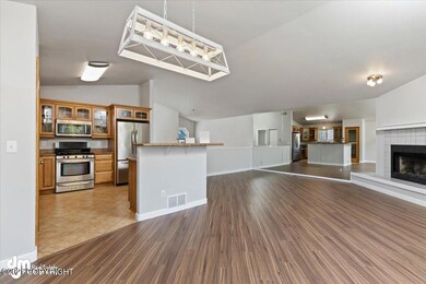 10-Dining Room 20210629-DW-1315