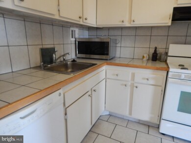 2622 Redcoat Dr unit 169, Alexandria, VA 22303 - photo 6