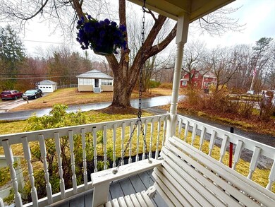 26 Pleasant St, Holden, MA 01520 - photo 4