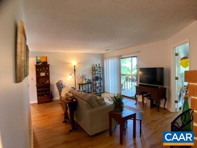 120 Turtle Creek Rd unit 6, Charlottesville, VA 22901 - photo 2