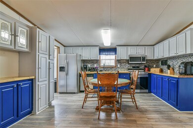 22 Frank Lawson Ln, Leicester, NC 28748 - photo 4