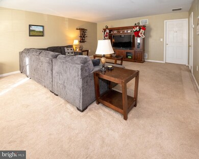 306 Brandywine Dr unit D1, Williamstown, NJ 08094 - photo 3