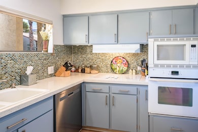 La Verne 261K - 7.jpg-FULL