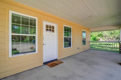 534 E Brockett St, Sherman, TX 75090 - photo 3