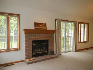 104 Duck Hollow Cir, Stroudsburg, PA 18360 - photo 6