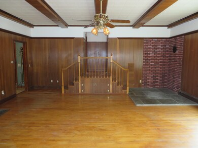 Living Room 0070