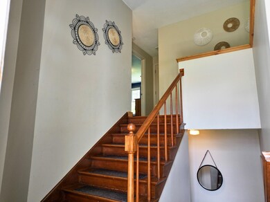 Entry Stairway