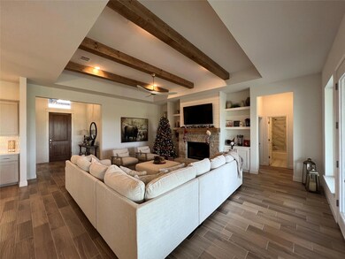 472 Red Bird Dr, Springtown, TX 76082 - photo 6