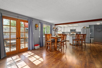 374 Grandview Ln, Grants Pass, OR 97527 - photo 4