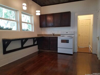 826 E Erie Ave unit A, San Antonio, TX 78212 - photo 4