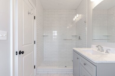 27 Middle St unit 4, Waltham, MA 02451 - photo 7