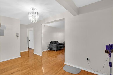 245 Bronx River Rd unit 7C, Yonkers, NY 10704 - photo 5