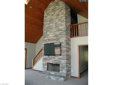 Awesome Great room w/stone fireplace