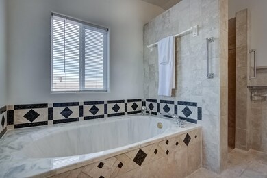 622 W Verde Ln-29