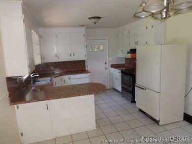 7542 Decatur Dr, Fayetteville, NC 28303 - photo 6