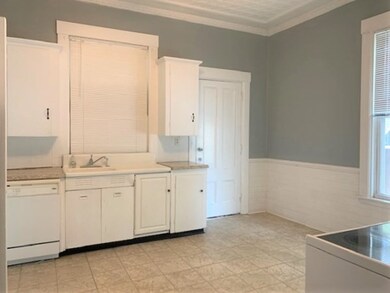 275 Market St unit B, Rockland, MA 02370 - photo 2
