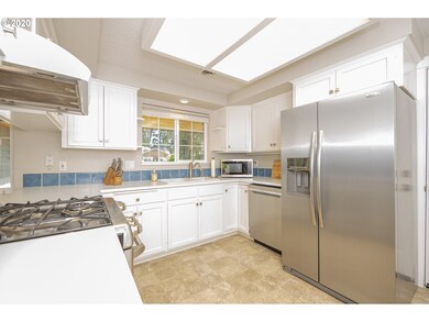 790 Fair Oaks Dr, Eugene, OR 97401 - photo 7