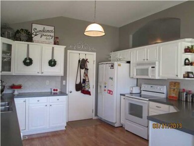 Lovely bright kitchen