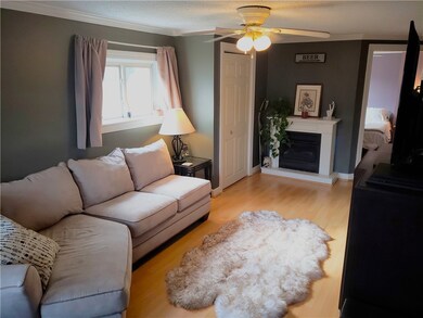 13 Craigie Ave, Woonsocket, RI 02895 - photo 3