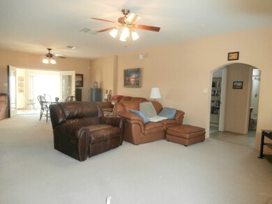 10290 S Gwen de Fortuna Cir, Yuma, AZ 85367 - photo 2