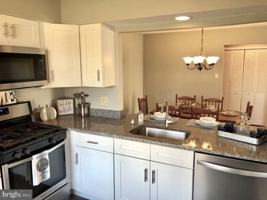 511 Shetland Ct unit 511, Sewell, NJ 08080 - photo 4