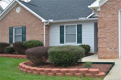 706 Court Side Dr, Salisbury, NC 28147 - photo 2