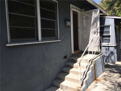 Entrance to middle 1 bed 1 bath unit 