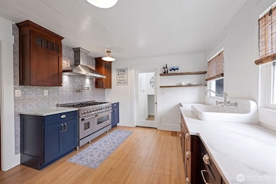 4202 L Place, Seaview, WA 98644 - photo 4