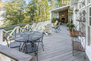 528_Brow_Lake_Rd_08