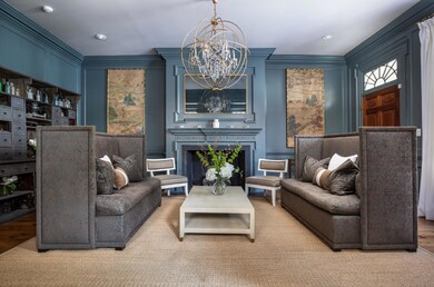 Dramatic Salon