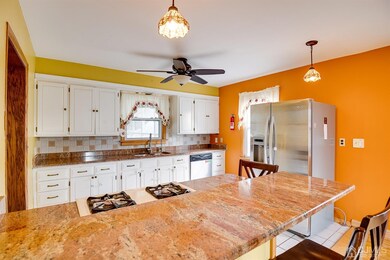 702 King George Rd, Fords, NJ 08863 - photo 2